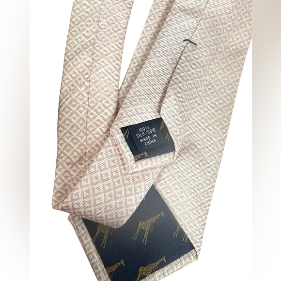 Ted Baker‎ Black and Pink Ties Set - Picture 3 of 6